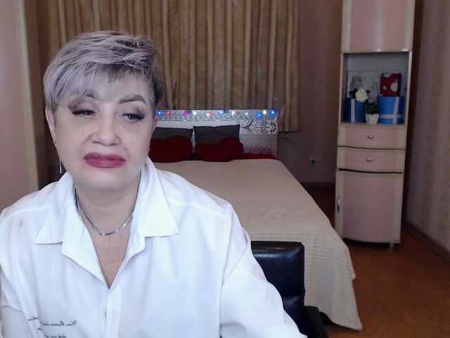 sexy-milffa live cam on BongaCams