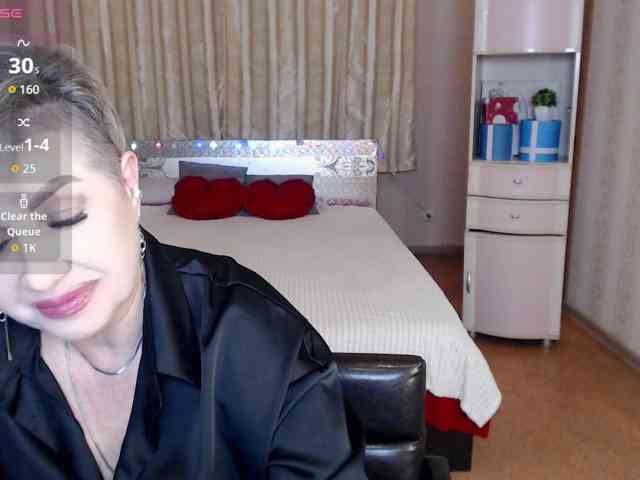 sexy-milffa webcam