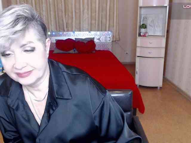 sexy-milffa webcam