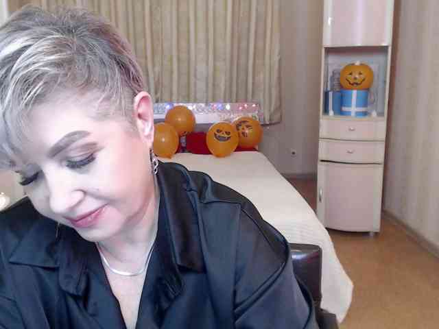 sexy-milffa webcam