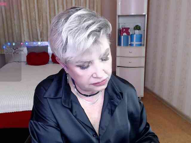 sexy-milffa webcam