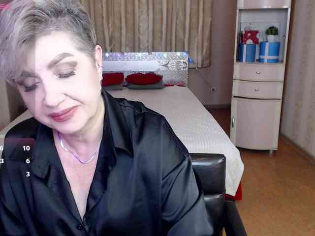 sexy-milffa webcam
