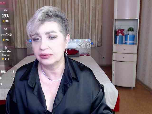 sexy-milffa webcam