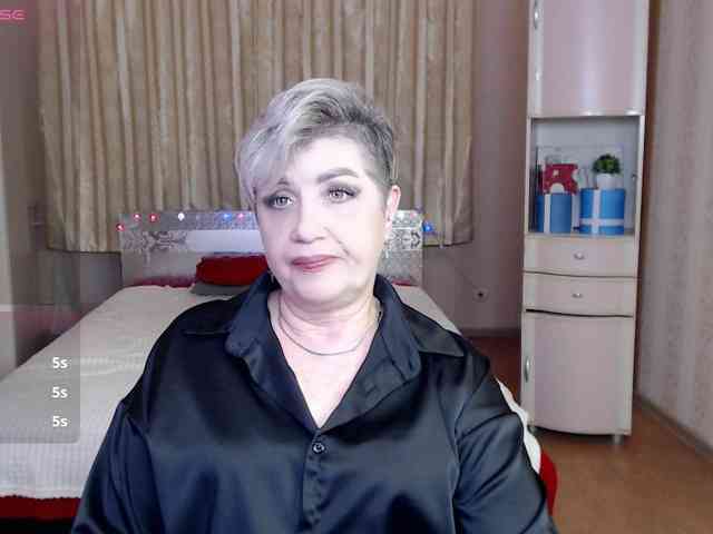 sexy-milffa webcam