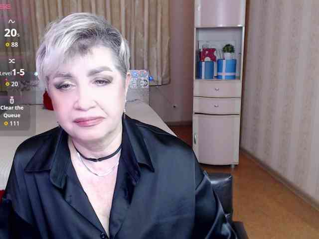 sexy-milffa webcam