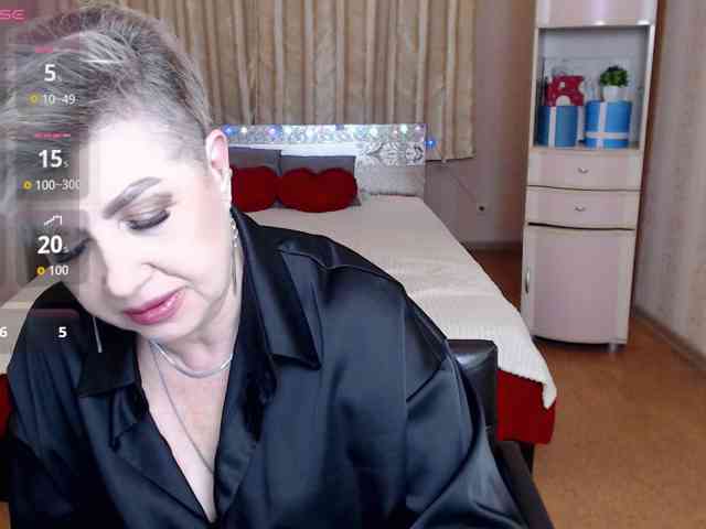 sexy-milffa webcam