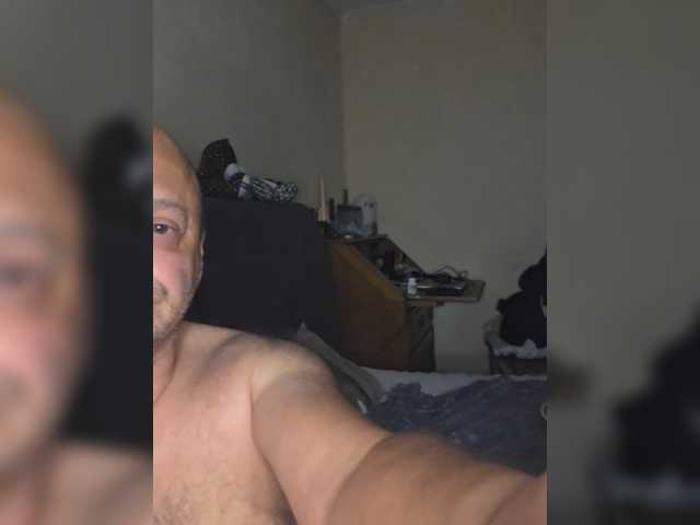 HotAndBold webcam bongacams model stream image