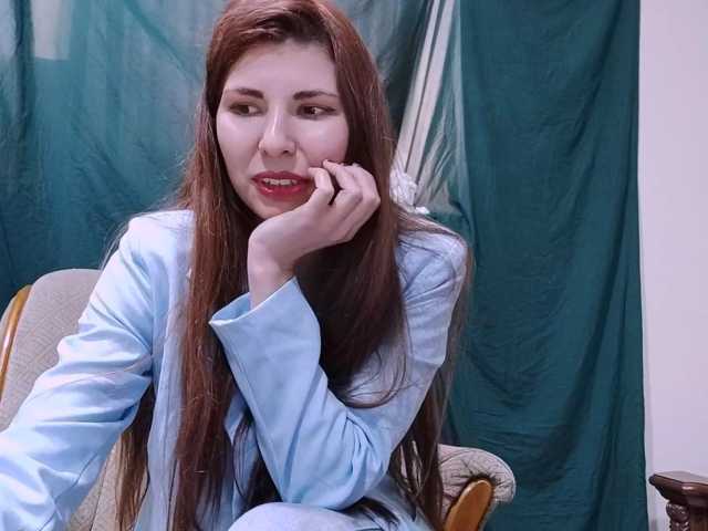 EndaSolverud live cam on BongaCams