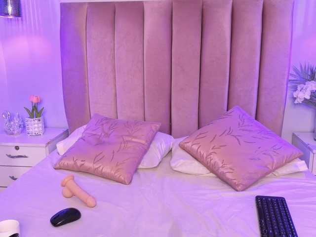 BrendaMonroe live cam on BongaCams