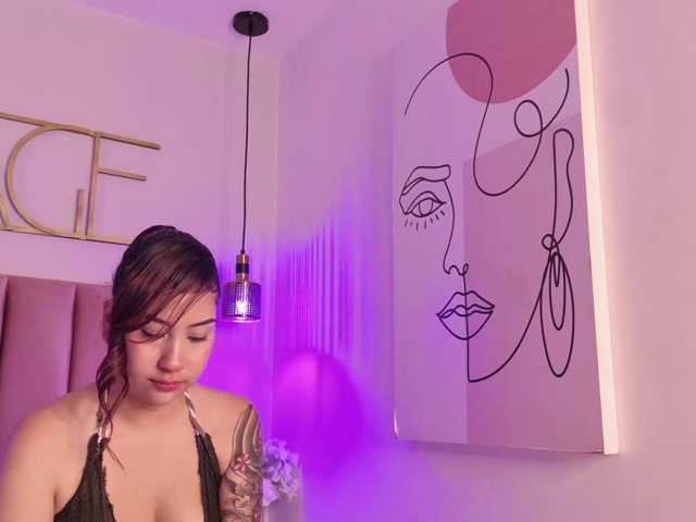 BrendaMonroe live cam on BongaCams