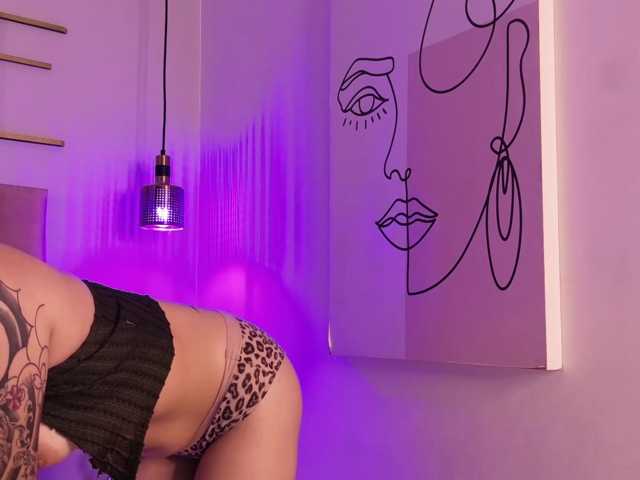 BrendaMonroe live cam on BongaCams