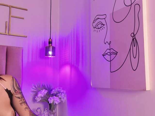 BrendaMonroe webcam bongacams model stream image