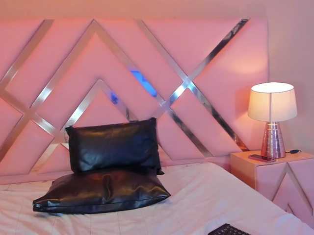 MeganKarsson live cam preview