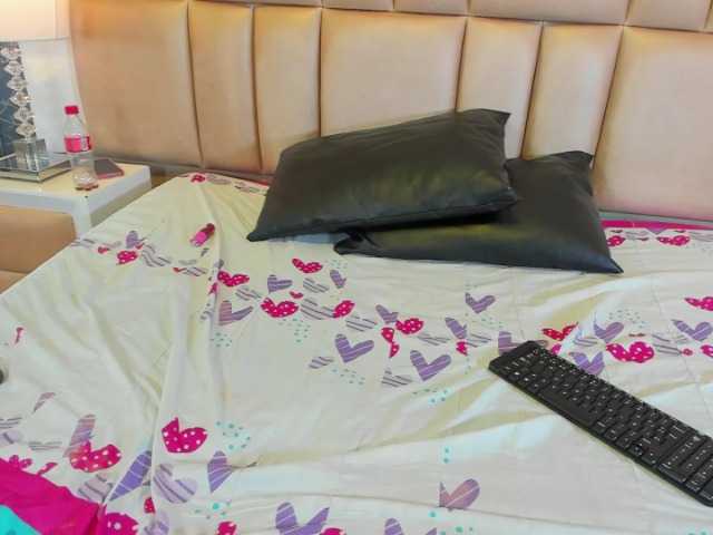 MeganKarsson live cam preview