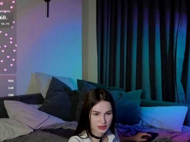 allienee live cam on BongaCams