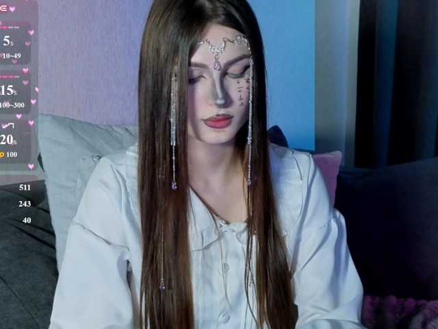 allienee live cam on BongaCams