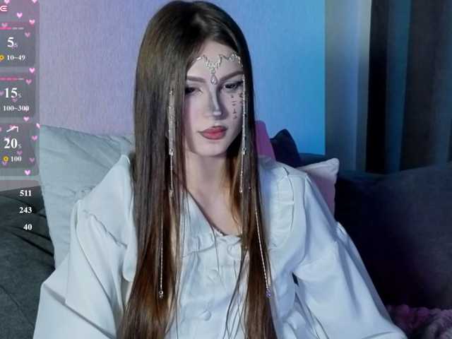 allienee live cam on BongaCams