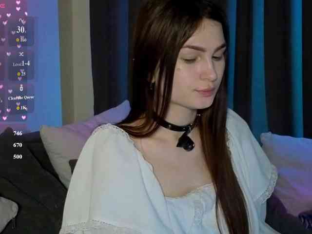allienee webcam