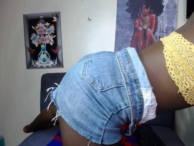 CumCoco live cam on BongaCams