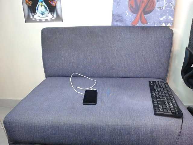CumCoco live cam preview
