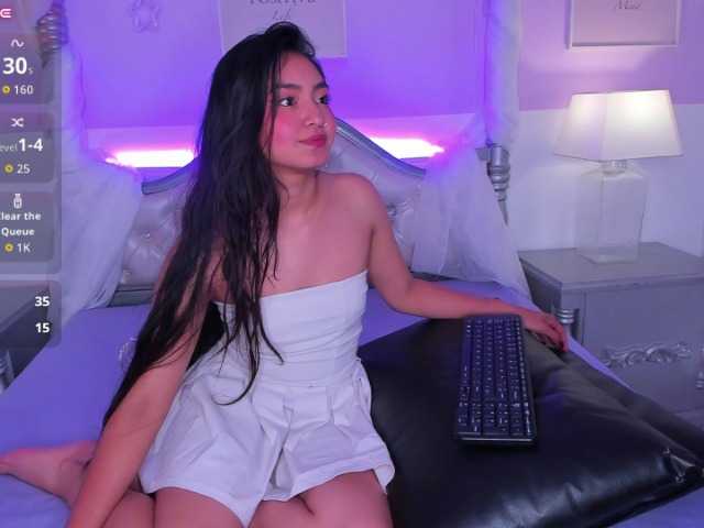 ElizabethBlaze live cam on BongaCams
