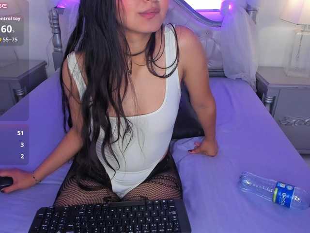 ElizabethBlaze live cam on BongaCams