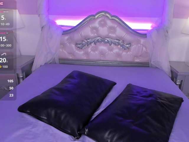ElizabethBlaze live cam on BongaCams