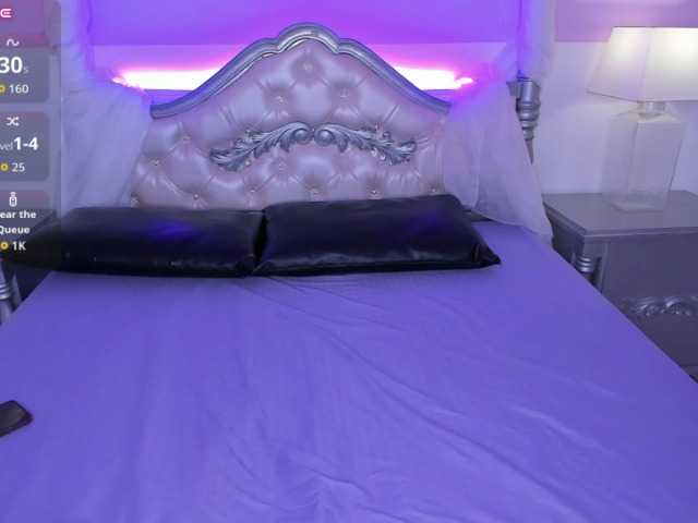 ElizabethBlaze live cam on BongaCams