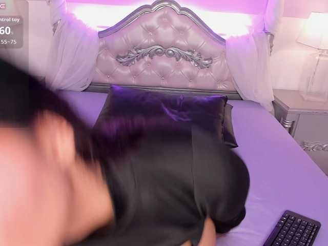 ElizabethBlaze live cam on BongaCams