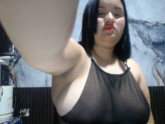 Brithany live cam on BongaCams