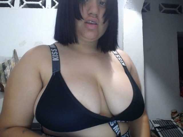 Brithany live cam on BongaCams