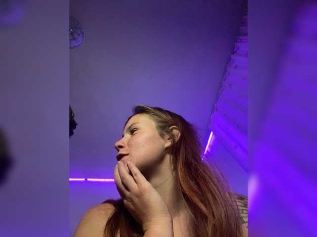 simonaSimij live cam preview
