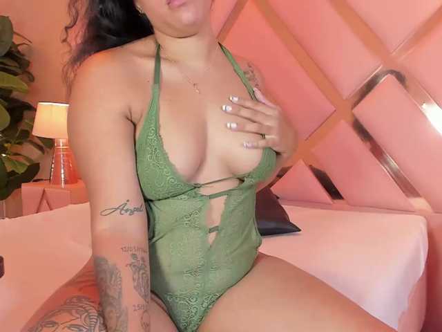 TifanyRoux live cam on BongaCams