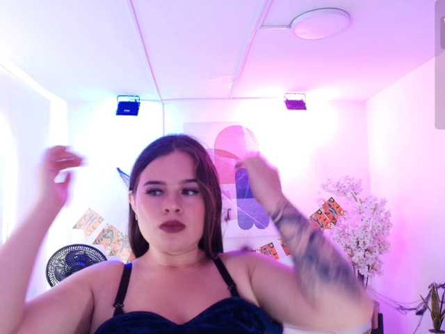 Agatha-monroe live cam on BongaCams
