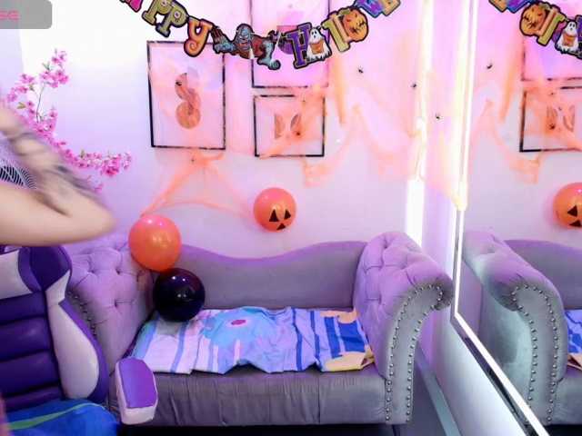 Agatha-monroe live cam on BongaCams