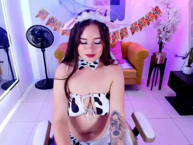 Agatha-monroe live cam on BongaCams
