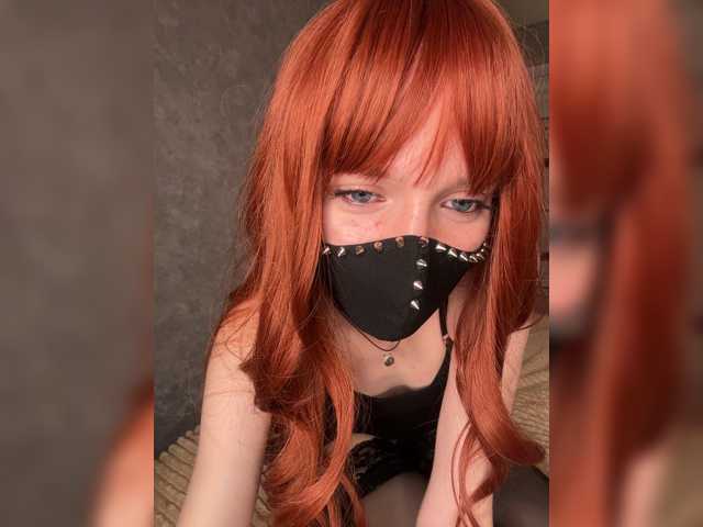 Kkirraa live cam on BongaCams