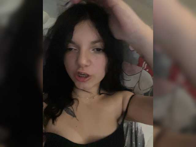 Bologoriaoppp live cam on BongaCams