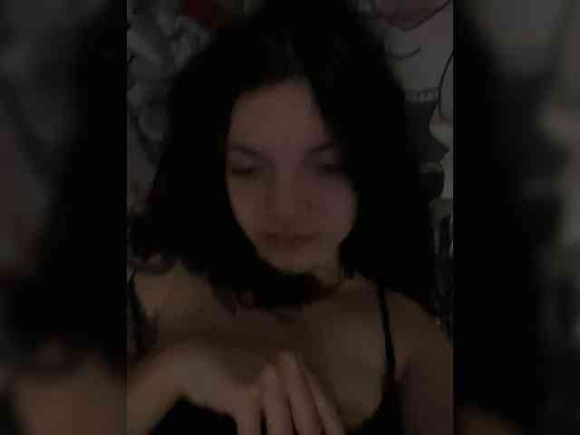 Bologoriaoppp live female cam on bongacams