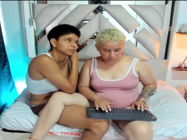 Natashaandzoe live cam on BongaCams