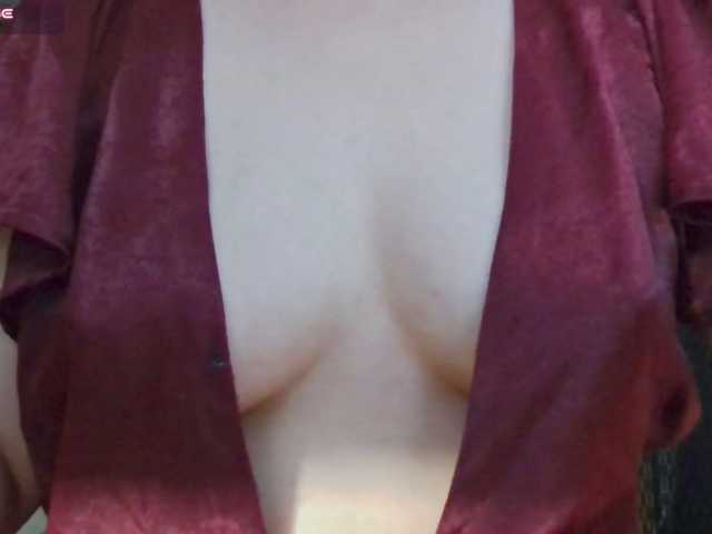 Celeste Yue live cam