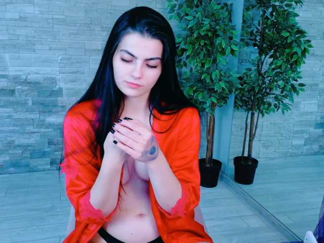 RosseDoll live cam on BongaCams