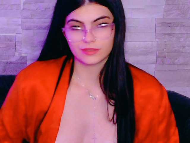 RosseDoll live cam on BongaCams