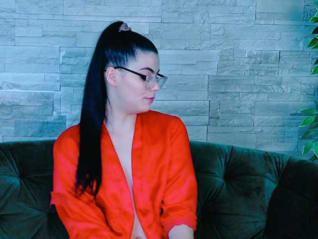 RosseDoll live cam on BongaCams
