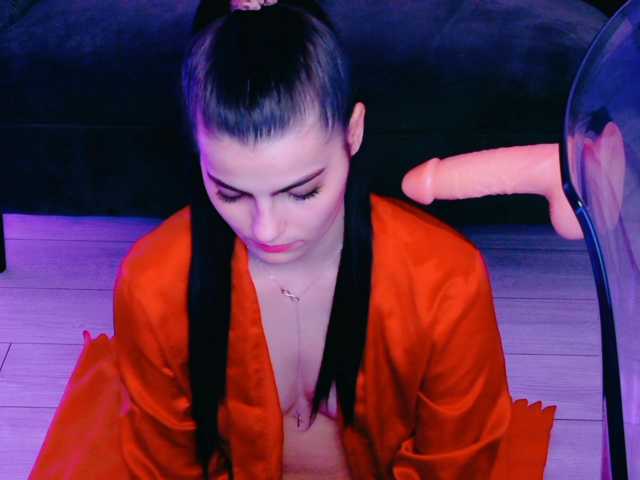 RosseDoll live cam on BongaCams