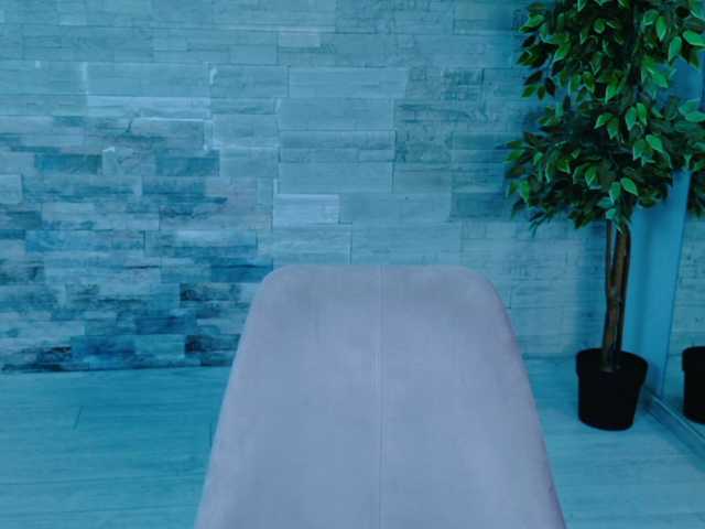 RosseDoll live cam on BongaCams