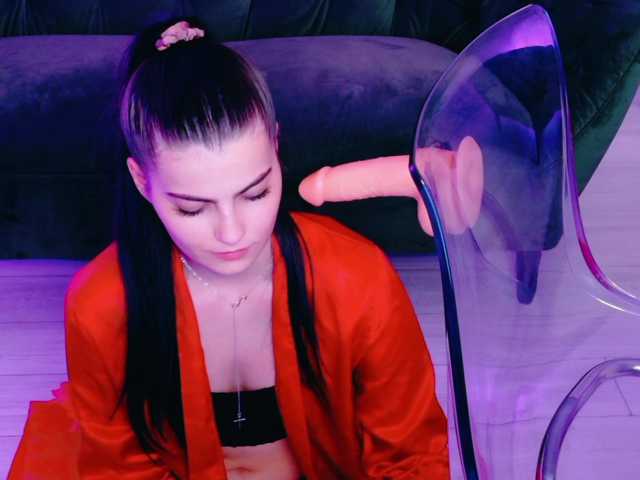 RosseDoll live cam preview