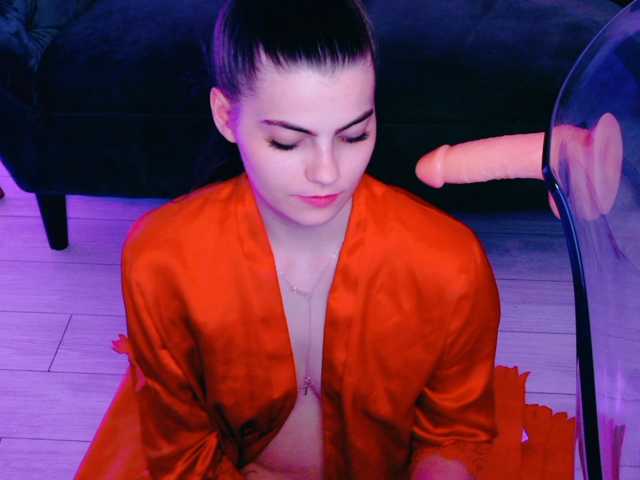 RosseDoll live cam preview