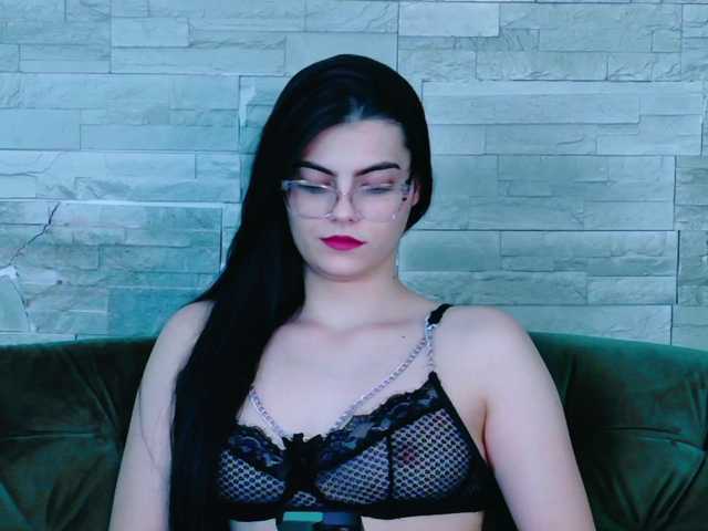 RosseDoll live cam on BongaCams