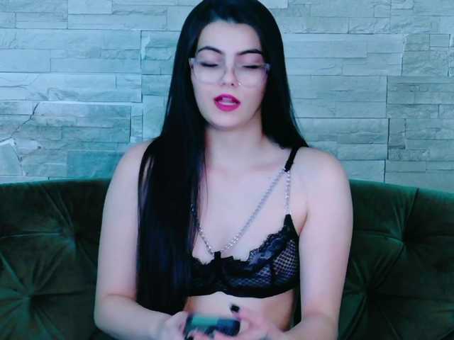 RosseDoll live cam on BongaCams